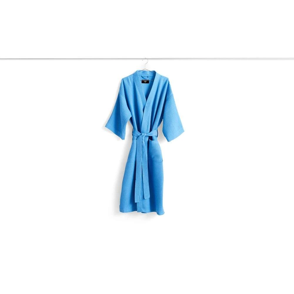 Waffle Bathrobe Sky Blue - HAY - Koop Online 2 Waffle Bathrobe Sky Blue - HAY - Koop Online - Afbeelding 2