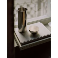 Pleat Pitcher - New Works - Koop Online -lampenmaster winkel 5712826116104 pleat pitcher ne orks 4